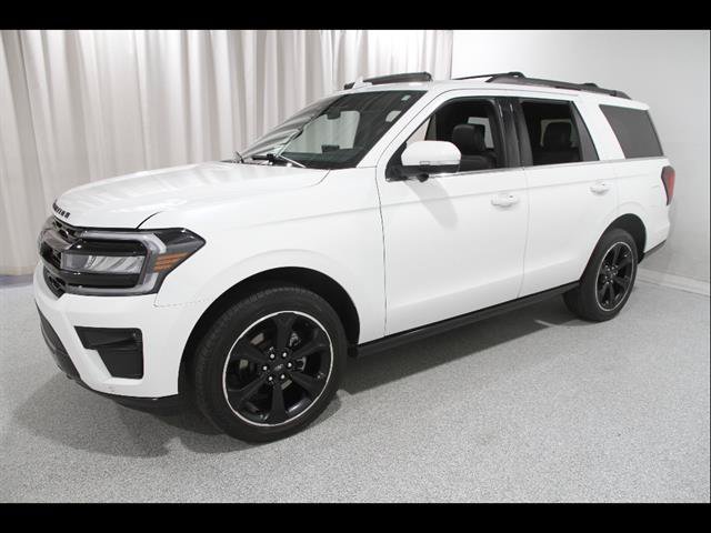 Certified 2023 Ford Expedition Limited AWD/4WD image 3