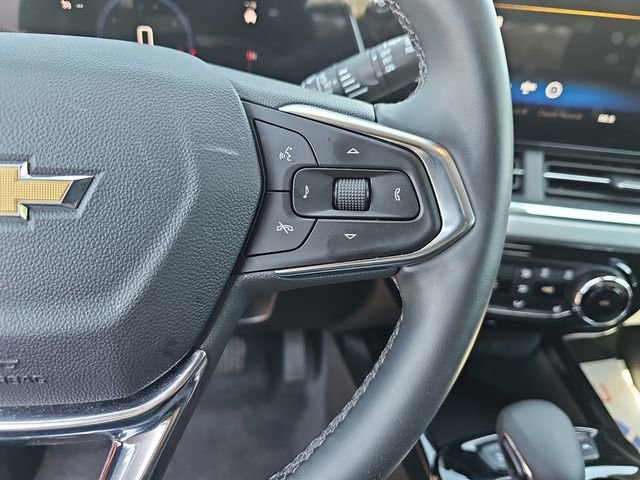 Used 2025 Chevrolet Trax LT w/ LT Convenience Package FWD image 37