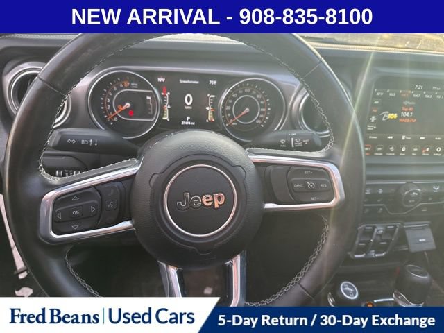 Used 2022 Jeep Gladiator Overland w/ LED Lighting Group AWD/4WD image 13