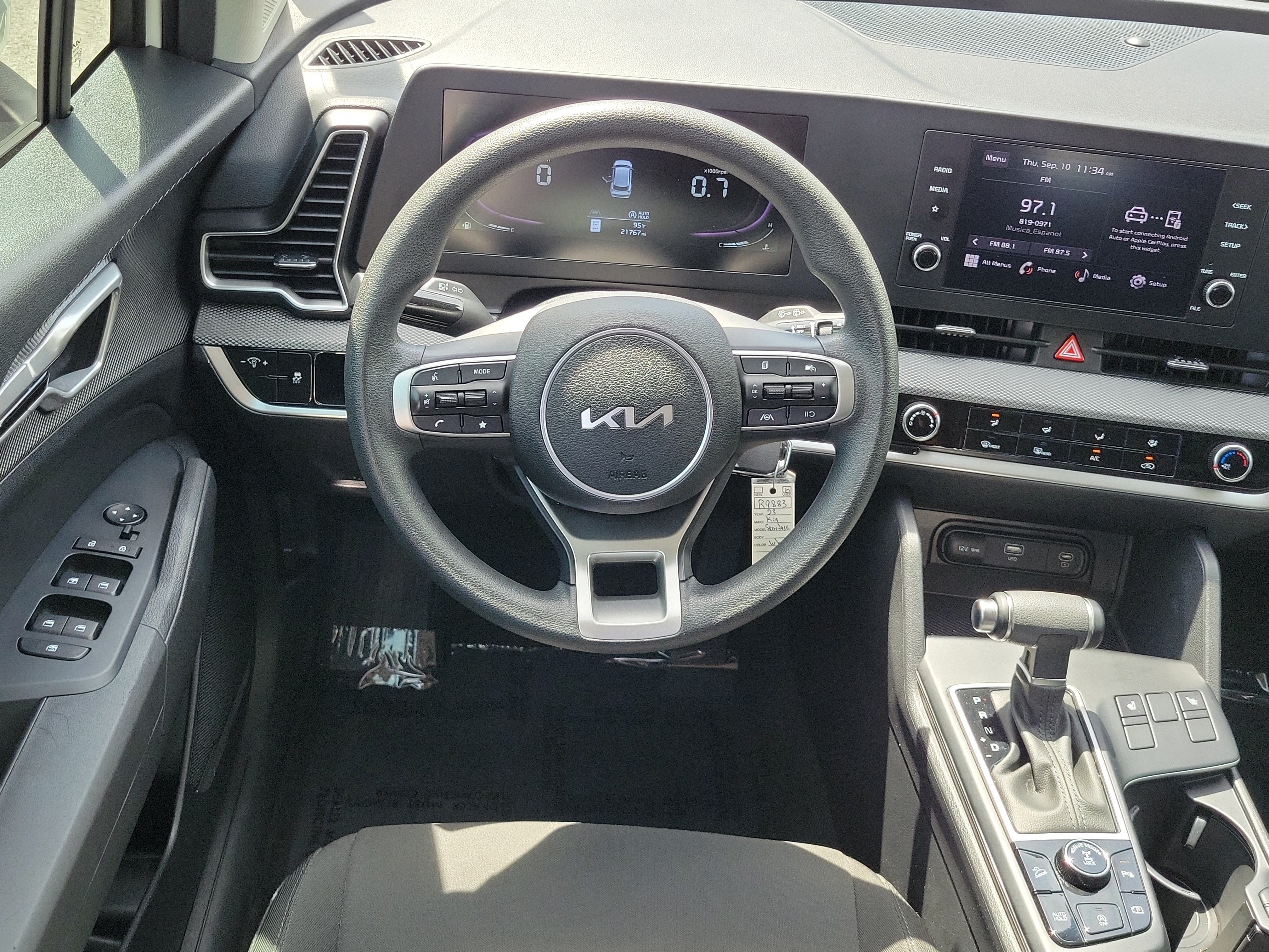 Used 2023 Kia Sportage LX AWD/4WD image 17