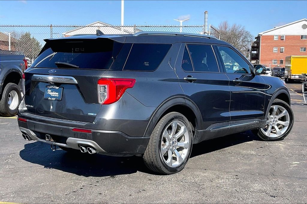 Certified 2020 Ford Explorer Platinum w/ Premium Technology Package image 11