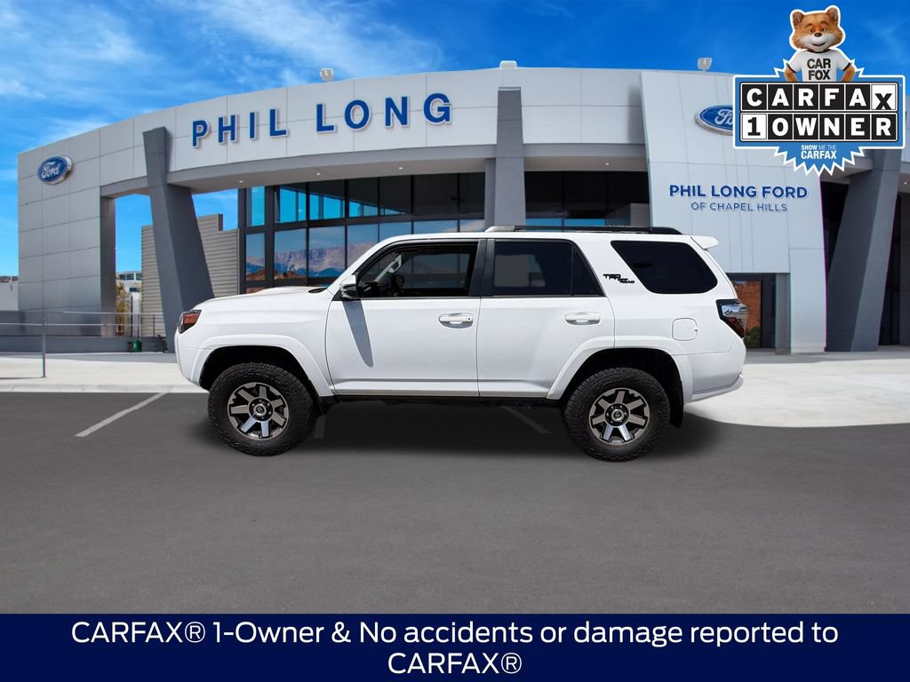 Used 2024 Toyota 4Runner TRD Off-Road Premium w/ Moonroof Package AWD/4WD image 2