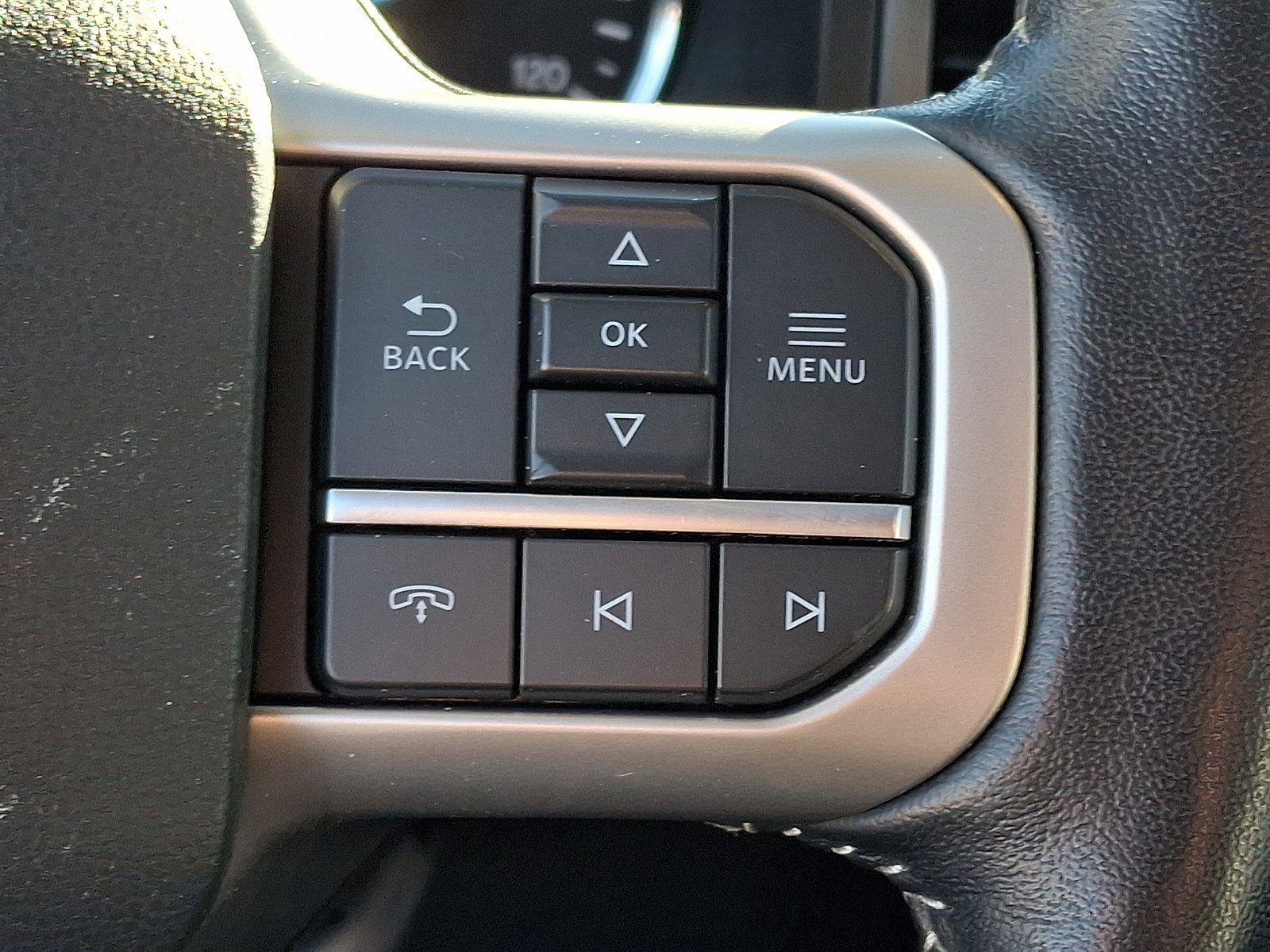 Certified 2023 Ford Expedition Max XLT image 21