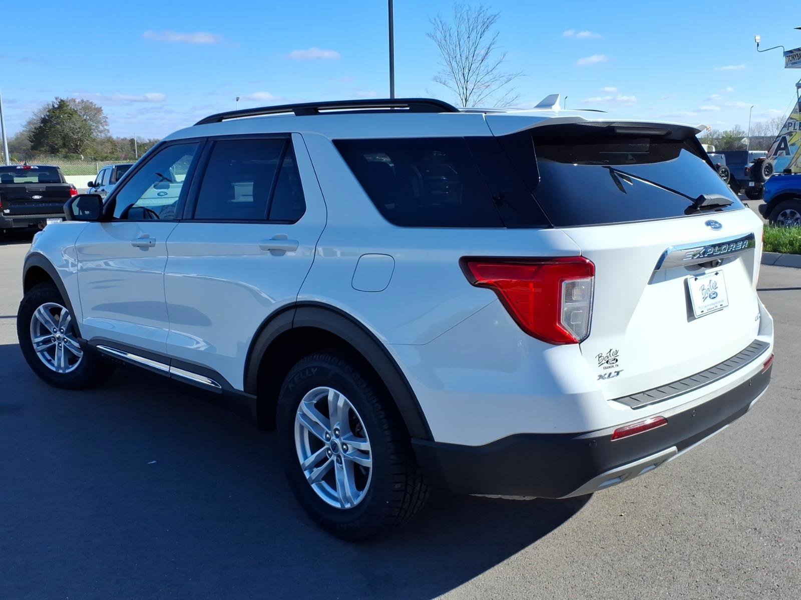 Certified 2023 Ford Explorer XLT w/ Equipment Group 202A image 3