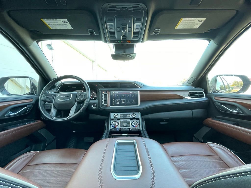 Used 2023 GMC Yukon XL Denali Ultimate image 31
