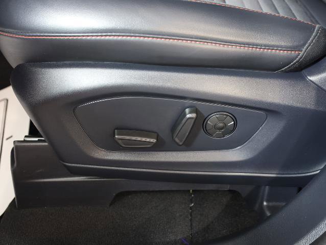 Certified 2025 Ford Explorer ST-Line w/ Premium Package image 21