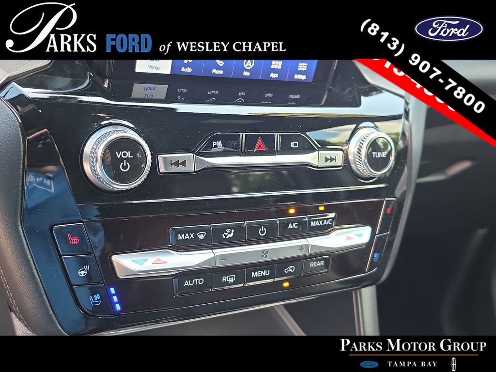 Certified 2023 Ford Explorer Platinum w/ Technology Package AWD/4WD image 26