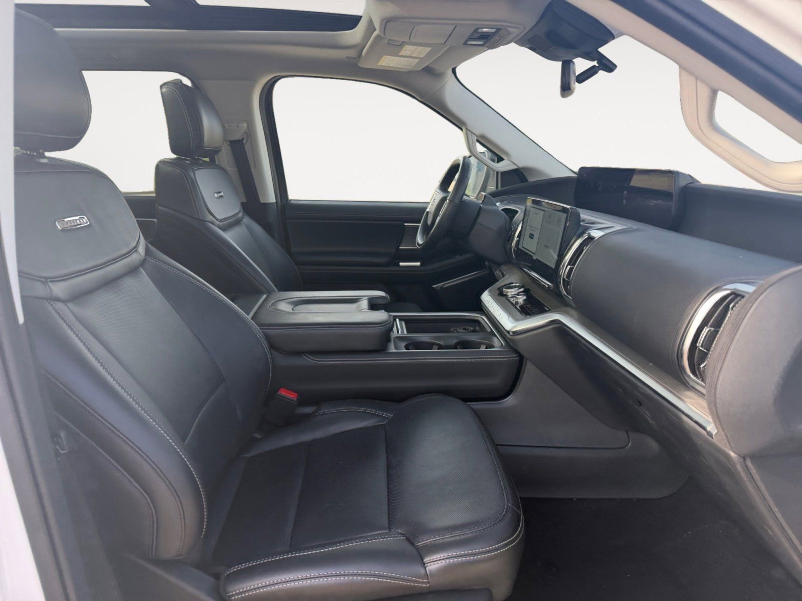 Certified 2025 Ford Expedition Platinum image 15