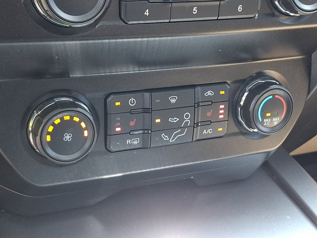 Certified 2019 Ford F250 XLT w/ XLT Premium Package AWD/4WD image 17