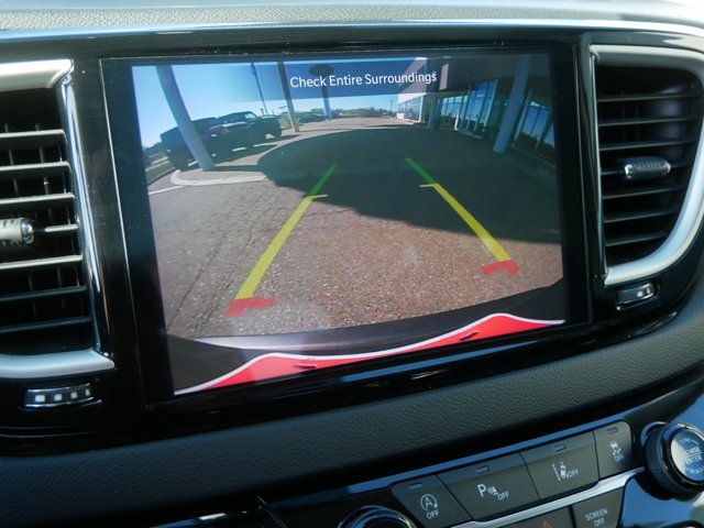 Used 2023 Chrysler Pacifica Touring-L FWD image 30