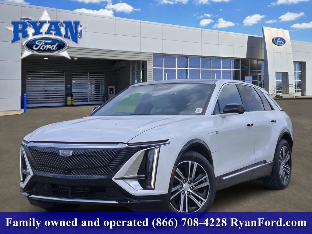 Used 2024 Cadillac Lyriq Luxury image 1