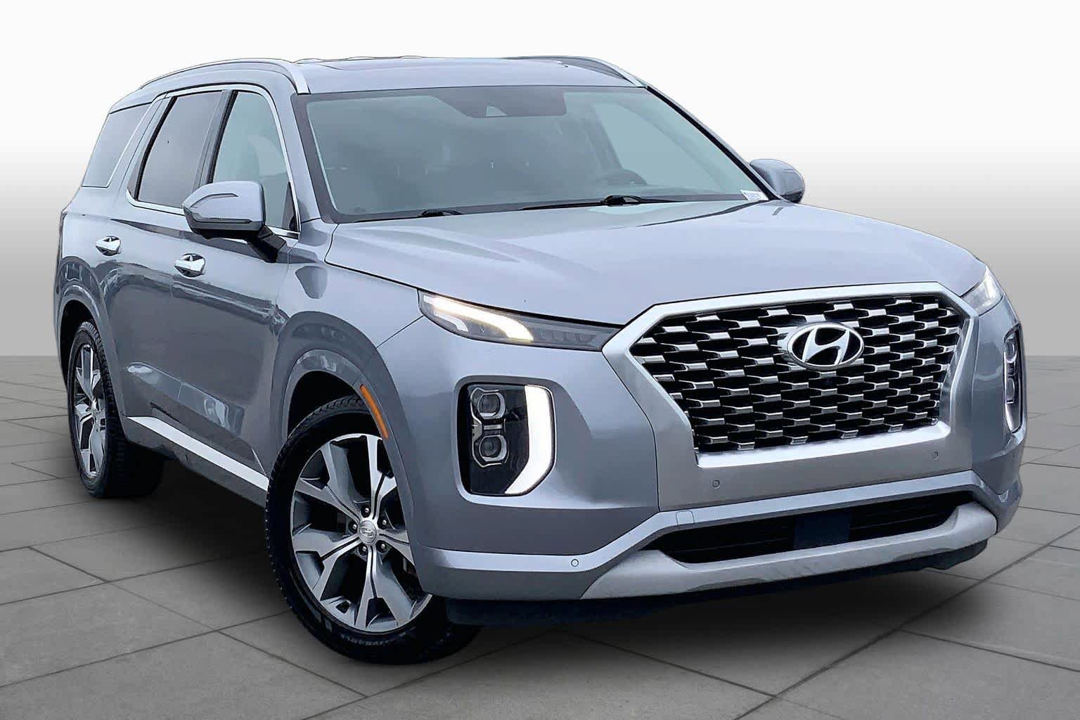 Used 2021 Hyundai Palisade Limited FWD image 3