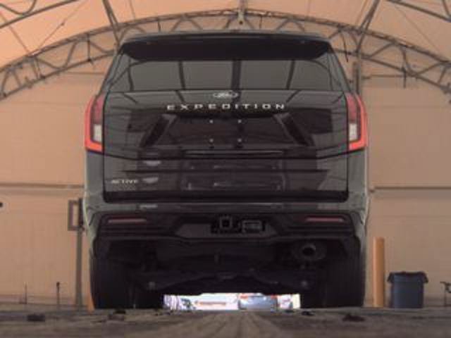 Certified 2025 Ford Expedition Active AWD/4WD image 12