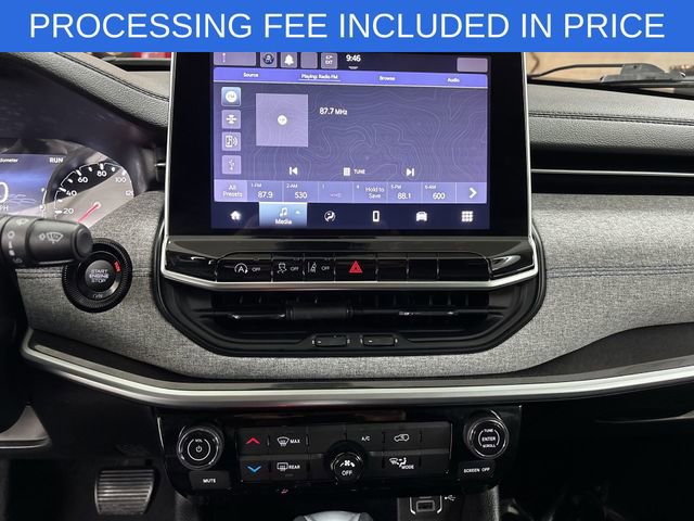 Used 2022 Jeep Compass Latitude FWD image 10