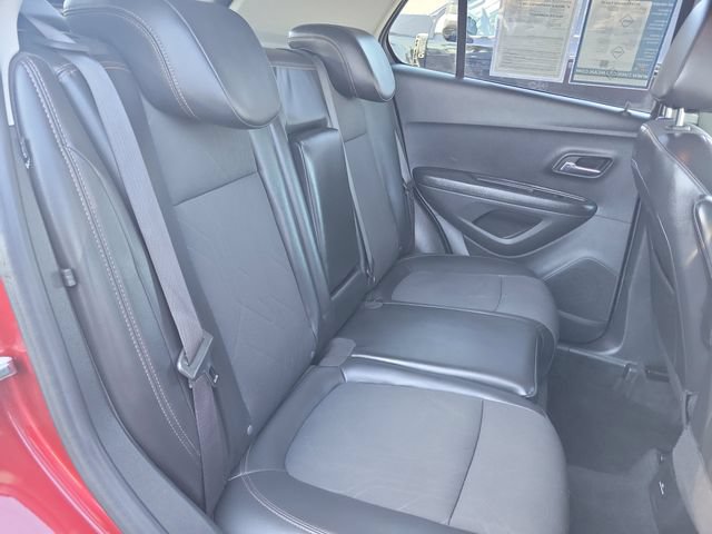 Used 2022 Chevrolet Trax LT w/ LT Convenience Package FWD image 25