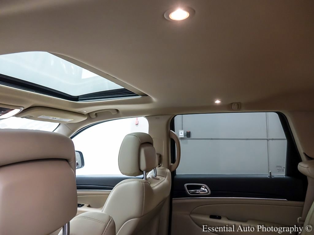 Used 2020 Jeep Grand Cherokee Limited w/ Premium Lighting Group image 12