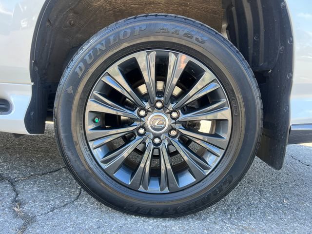 Used 2022 Lexus GX 460 Luxury w/ Sport Design Package AWD/4WD image 16