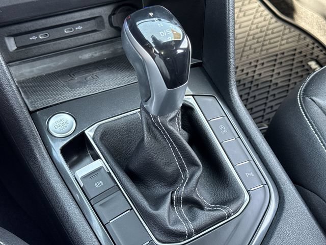Used 2022 Volkswagen Tiguan SE R-Line FWD image 20