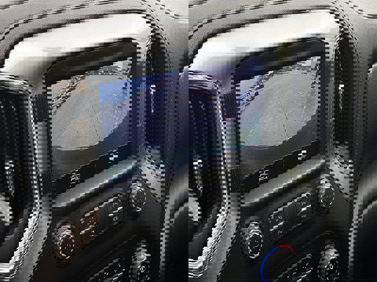 Used 2022 Chevrolet Silverado 1500 LT image 18