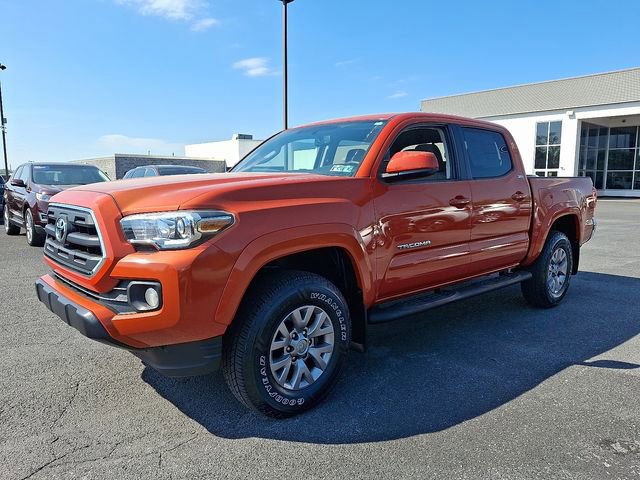 Used 2017 Toyota Tacoma SR5 w/ Tow Package AWD/4WD image 3