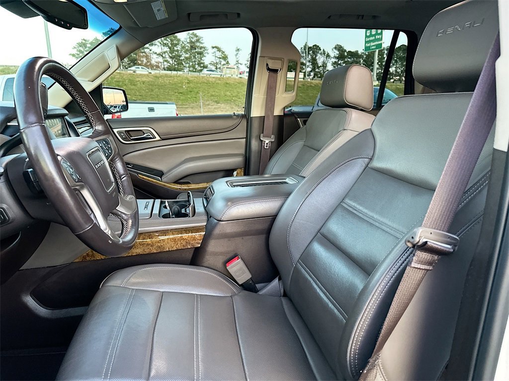Used 2017 GMC Yukon Denali w/ Open Road Package image 9