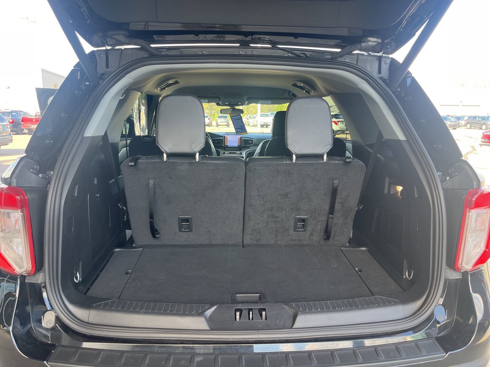 Certified 2023 Ford Explorer XLT AWD/4WD image 15