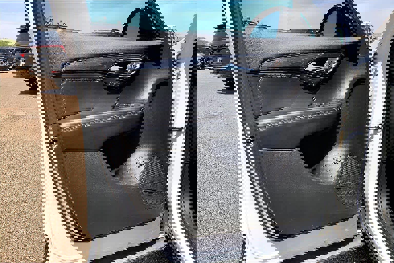 Used 2022 Buick Envision Essence w/ Sport Touring Package FWD image 22