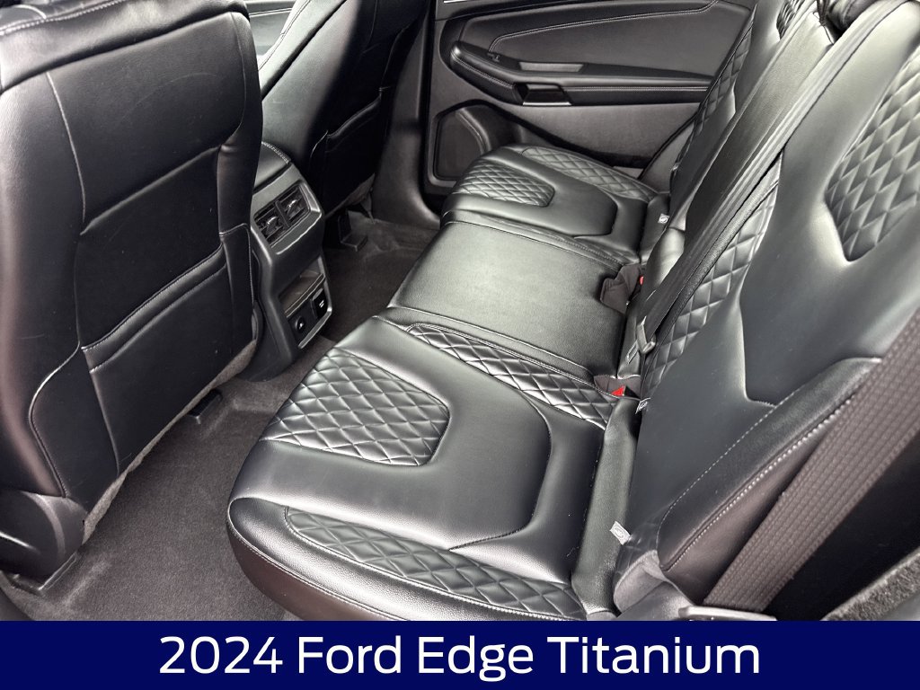 Certified 2024 Ford Edge Titanium AWD/4WD image 15