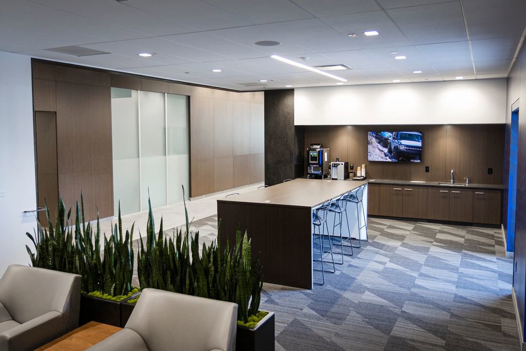 Certified 2024 Ford Mustang Mach-E Premium RWD image 30