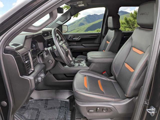 Used 2023 GMC Sierra 1500 AT4 w/ AT4 Premium Package AWD/4WD image 17