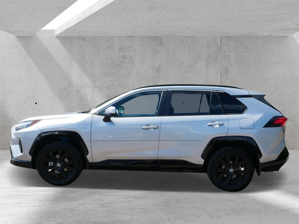 Used 2024 Toyota RAV4 SE w/ Convenience Package AWD/4WD image 5