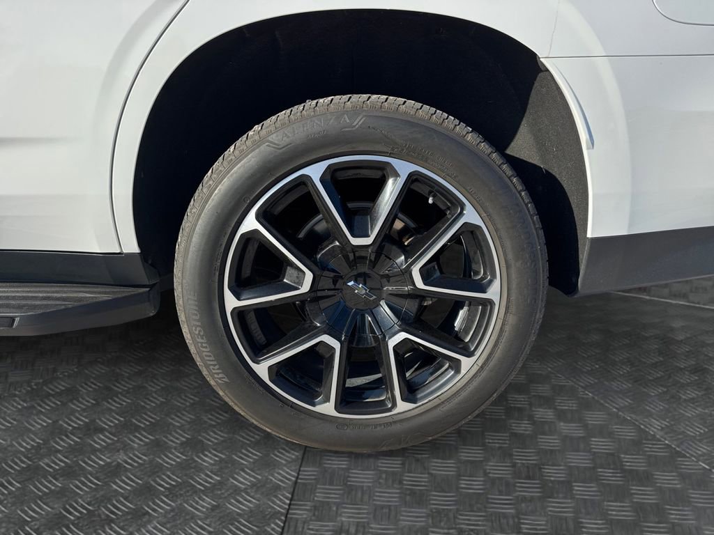 Used 2024 Chevrolet Tahoe RST w/ Luxury Package RWD image 14