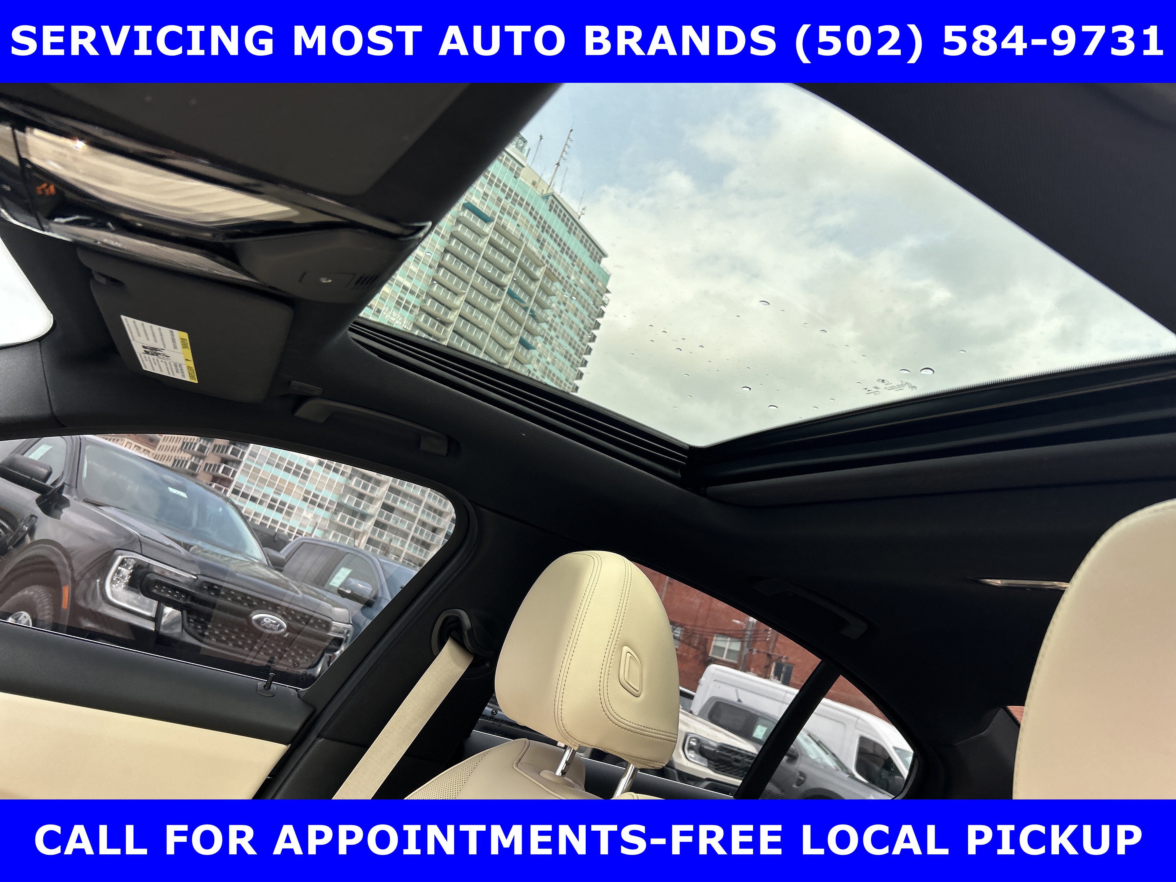 Used 2022 BMW 330i xDrive Sedan w/ Driving Assistance Package image 10