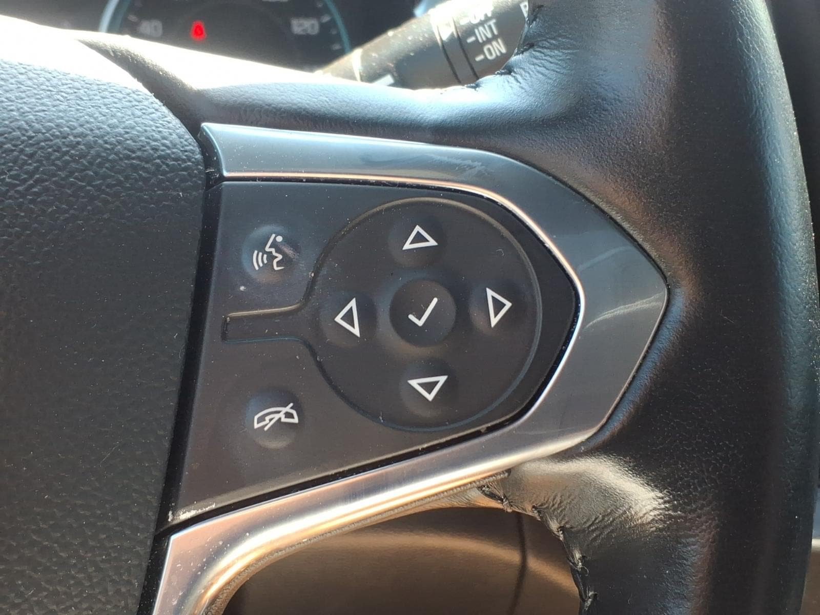 Used 2022 Chevrolet Traverse RS AWD/4WD image 25