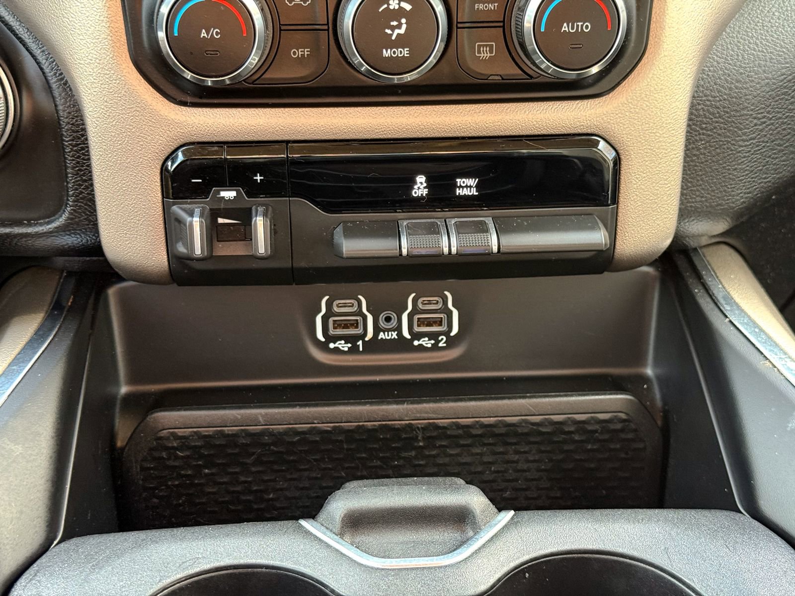 Used 2021 RAM 1500 Laramie AWD/4WD image 29