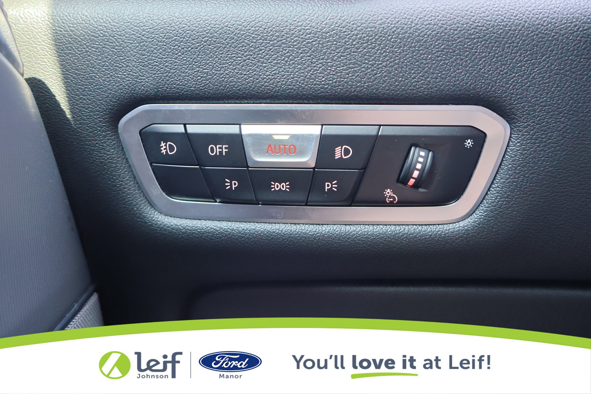 Used 2020 BMW X6 sDrive40i w/ M Sport Package image 15