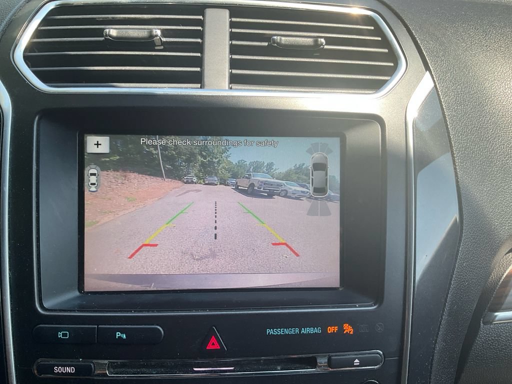 Certified 2017 Ford Explorer Limited FWD image 25