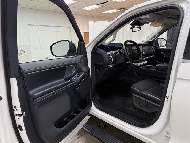 Certified 2025 Ford Expedition Max Platinum AWD/4WD image 14