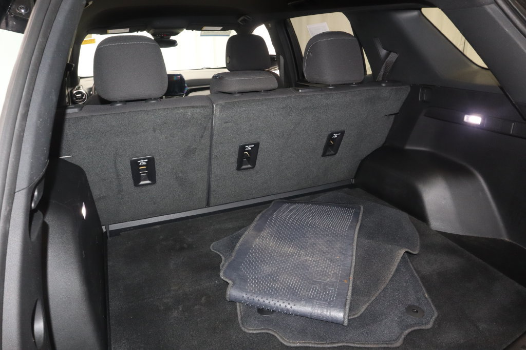 Used 2025 Chevrolet Equinox LT FWD image 12