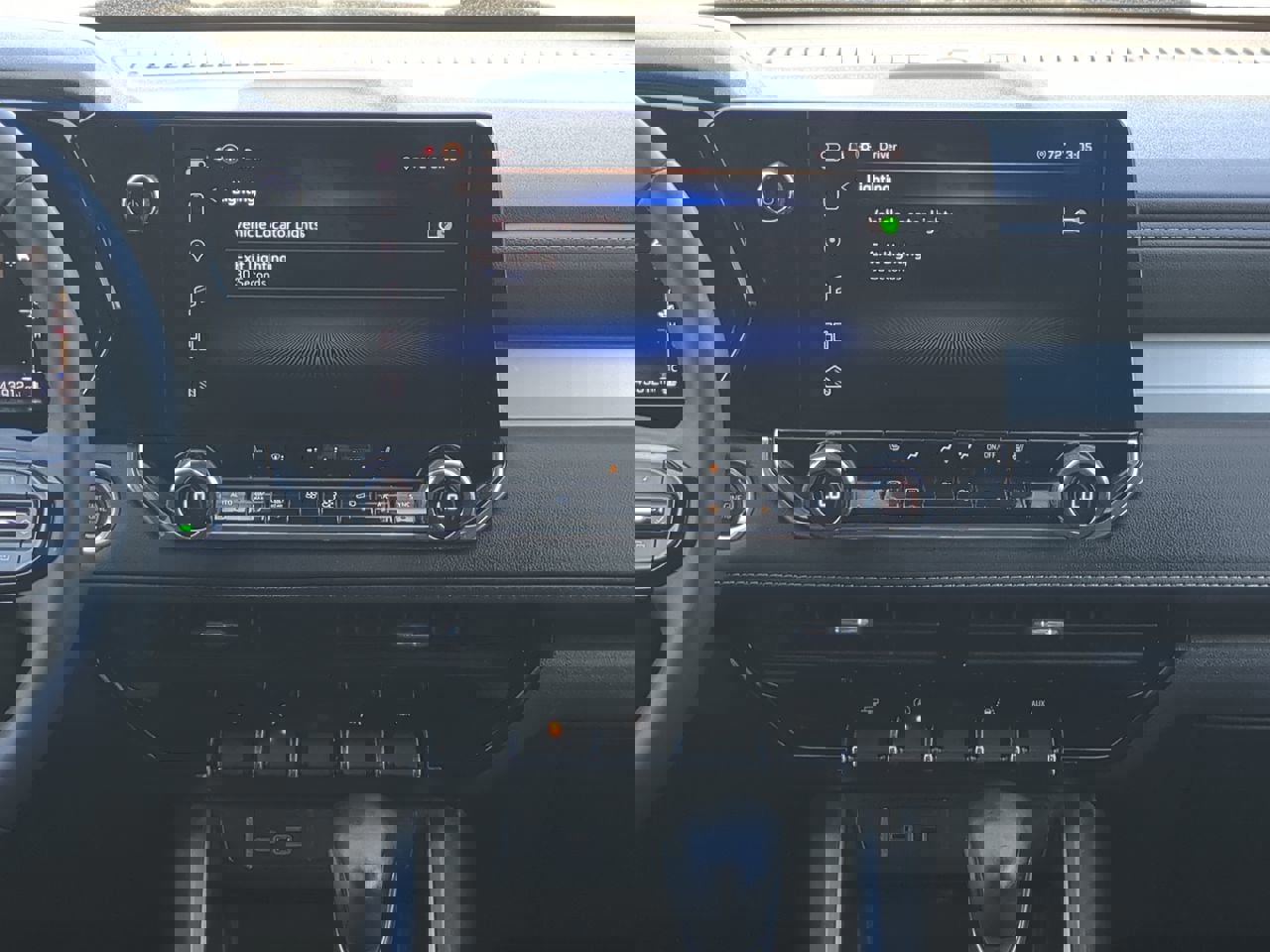 Used 2023 Chevrolet Colorado LT w/ LT Convenience Package II image 16