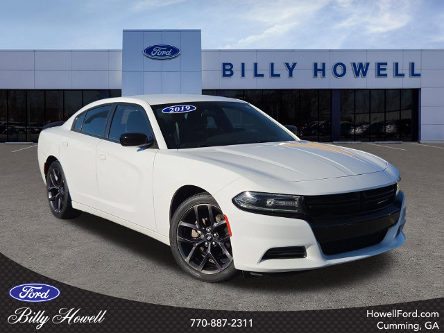 Used 2019 Dodge Charger SXT w/ Blacktop Package RWD image 1