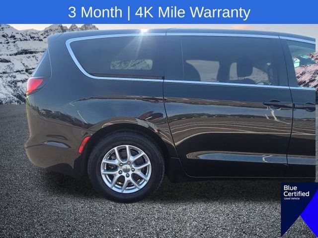 Used 2023 Chrysler Pacifica Touring-L FWD image 8