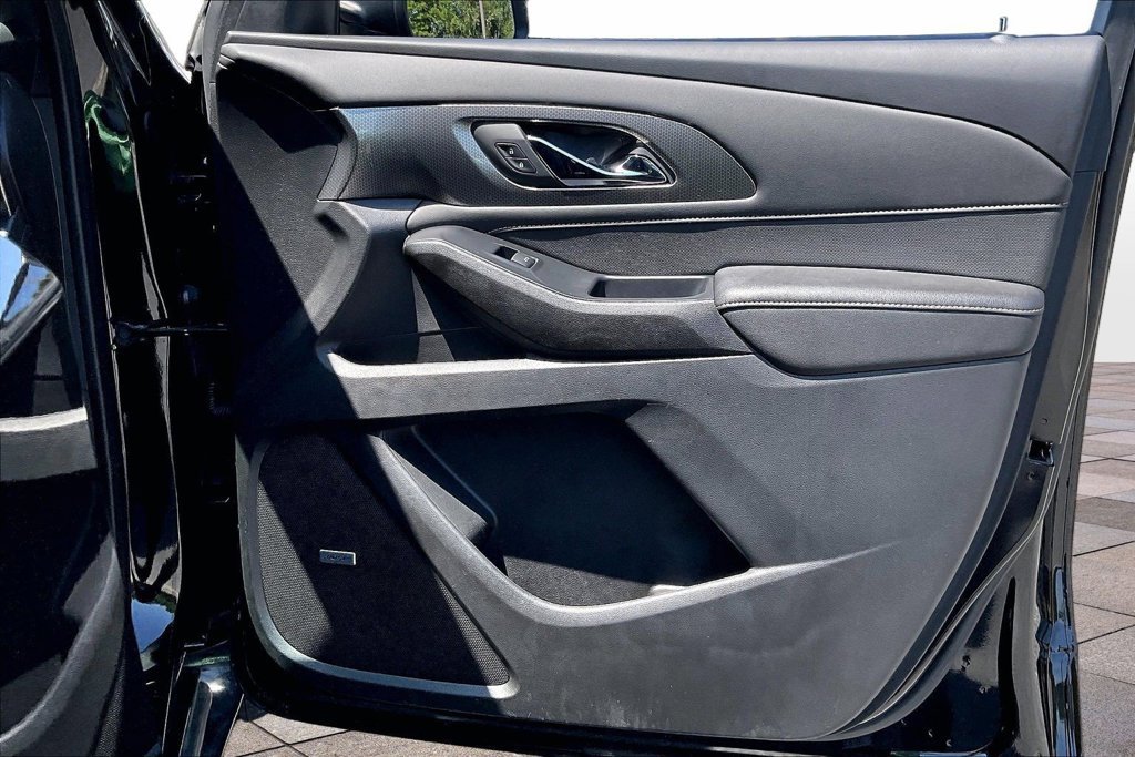 Used 2022 Chevrolet Traverse Premier w/ LPO, Floor Liner Package FWD image 24