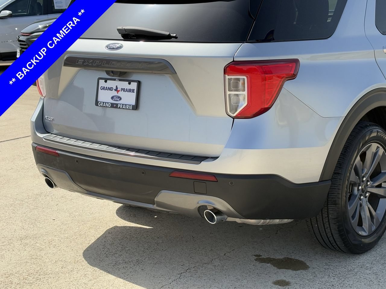 Certified 2023 Ford Explorer XLT w/ Equipment Group 202A RWD image 8
