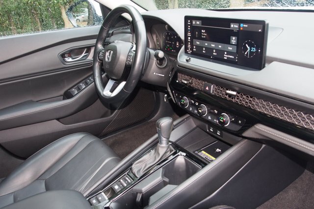 Used 2024 Honda Accord Touring image 10