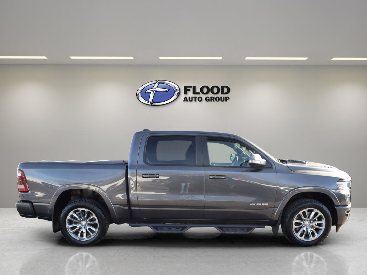 Used 2021 RAM 1500 Laramie w/ Sport Appearance Package image 3