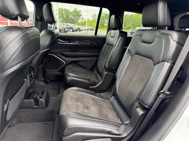Used 2021 Jeep Grand Cherokee L Laredo AWD/4WD image 28