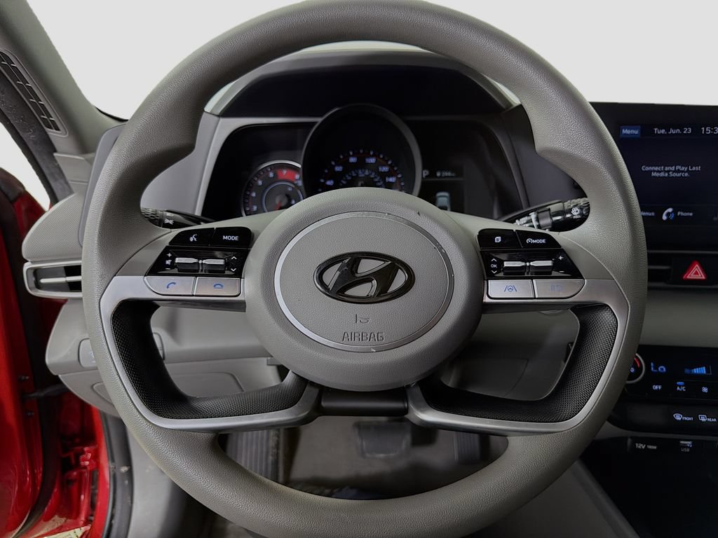 Used 2023 Hyundai Elantra SEL FWD image 14