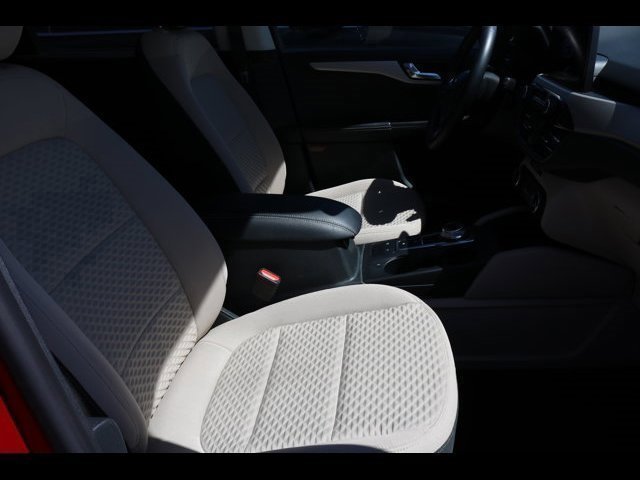 Certified 2023 Ford Escape ST-Line w/ Tech Pack #1 FWD image 5