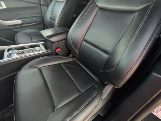 Certified 2023 Ford Explorer XLT w/ Equipment Group 202A AWD/4WD image 12